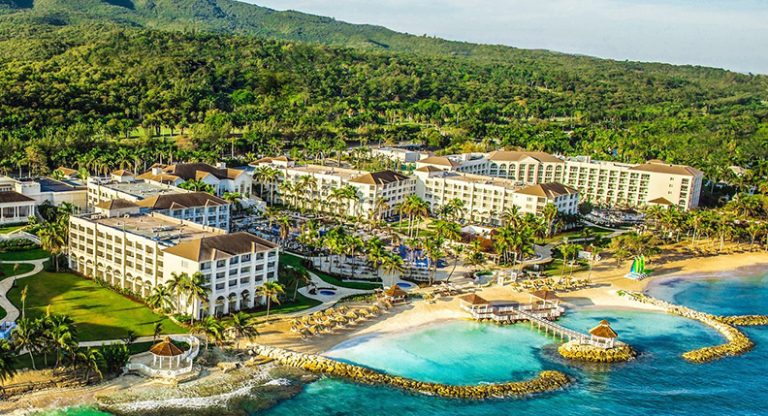 Luxury Retreats in Montego Bay: Where Opulence Meets the Caribbean