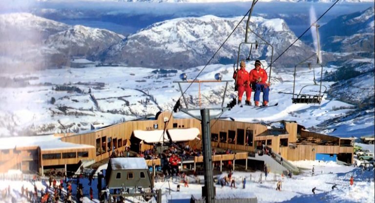 Skiing Paradise: Queenstown’s Ski Resort