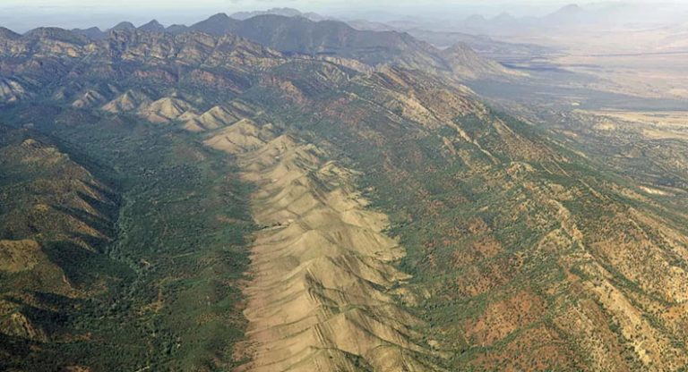 South Australia’s Natural Wonders from Adelaide: Kangaroo Island, Flinders Ranges & Coastal Highlights