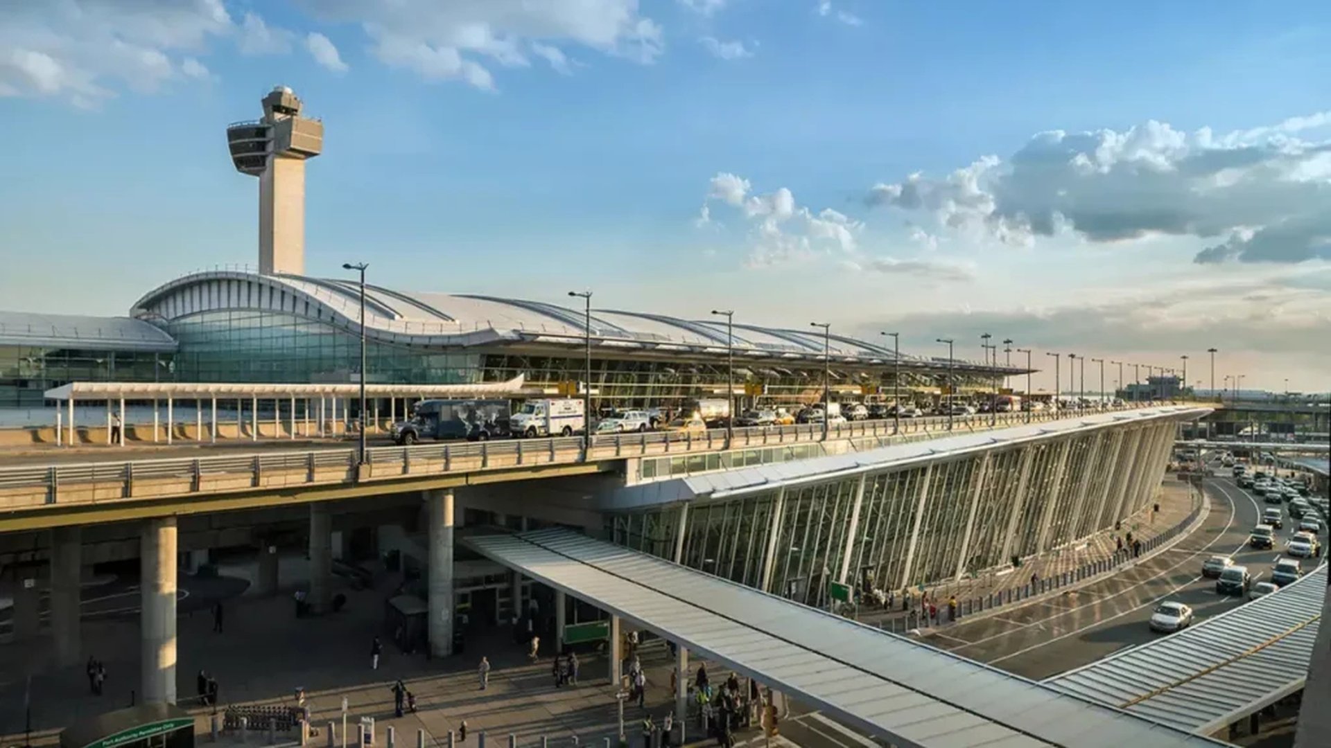 Yellowstone Airport Guide: Flight Tips