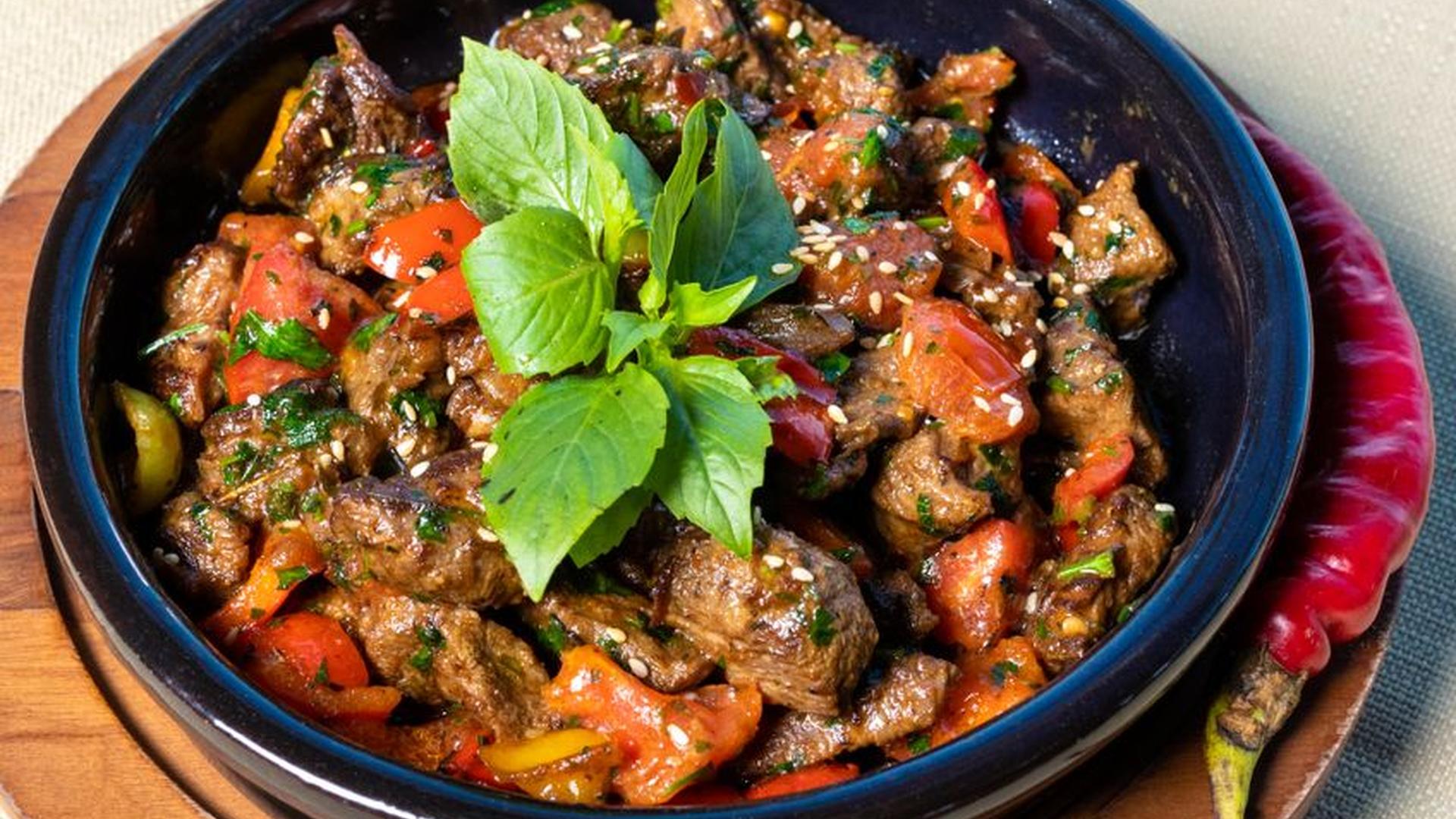 grilled eggplant tomato garlic clay bowl cold dish