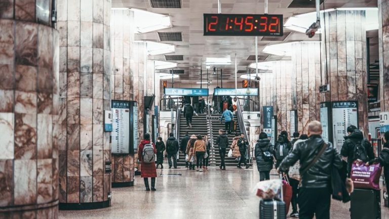 Avoid These Airport Mistakes on Your First Flight